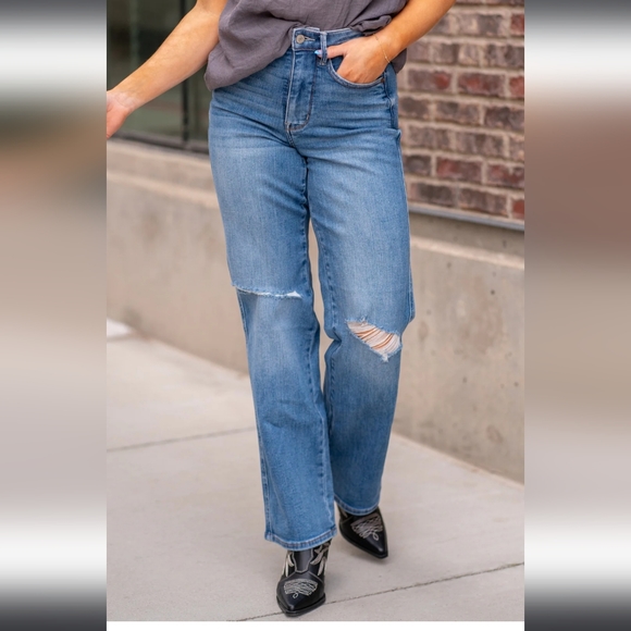 Judy Blue Tummy Control Top High Rise Straight Jeans - Picture 2 of 12